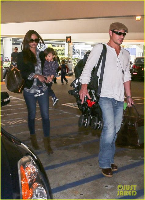 Nick Lachey Wife Vanessa Lax Arrival With Son Camden Photo