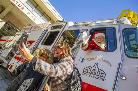 Photos Santa Visits Decatur Decaturish Locally Sourced News