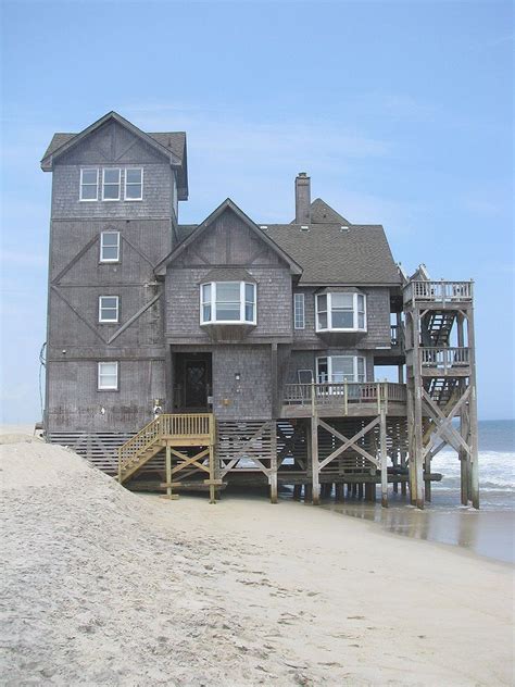 The Story Behind An Outer Banks House That Collapsed Into The Ocean