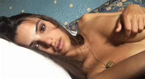 Emily Ratajkowski Filtran Un Desnudo Integral De La Modelo