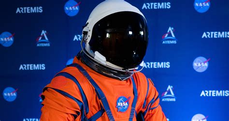 Nasa Unveiled A New Spacesuit Thats Flexible Enough For