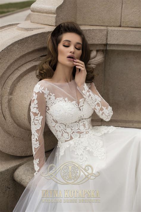 Find a wide range of wedding dress shops and dress makers, ideas and pictures of the perfect if you're looking for a breathtaking wedding gown that's perfectly tailored to your figure, nsw's 30% off one off bridal gown couture. Wedding dress Anastasia for Sale at NY City Bride