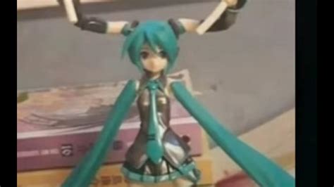 Help Who Owns This Cursed Hatsune Miku Youtube