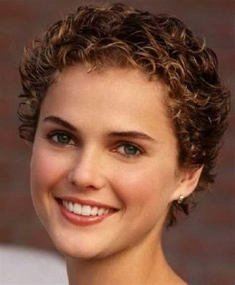 11 Simple Chic Short Curly Hair For Woman In Her 40s And 50s