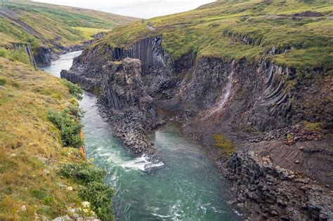 How To Get To Studlagil Canyon Iceland Tips For Visiting