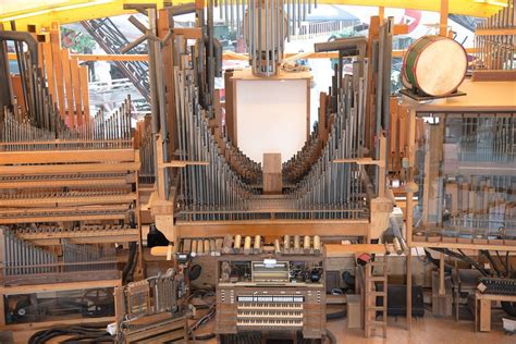 7 Fascinating Facts About The Pipe Organ