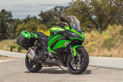 2017 Kawasaki Ninja 1000 Review Motorcyclist