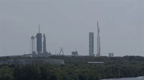 Spacex Rolls Out Falcon 9 Rocket As Starship Work Continues At Pad 39a Spaceflight Now
