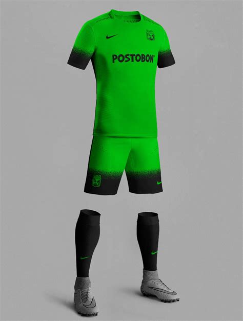 In 2016, atlético nacional was ranked by iffhs as the best football club in the world, becoming the first south american club, and the first outside europe, to receive the honor. Hinchada Verde del Atlético Nacional - Ver Tema - Camiseta ...