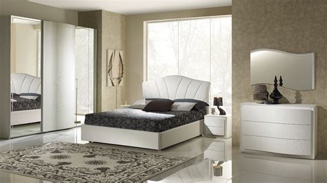 Letto meeting presotto in offerta outlet da esposizione. CHANEL - Dolce Casa Outlet