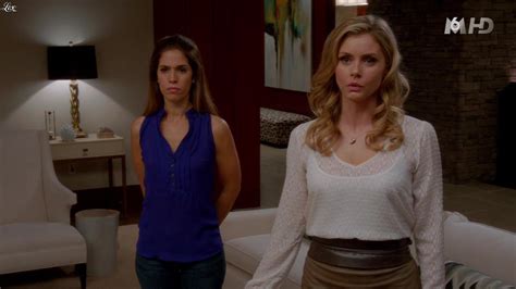 Brianna Brown Dans Devious Maids 210614 12