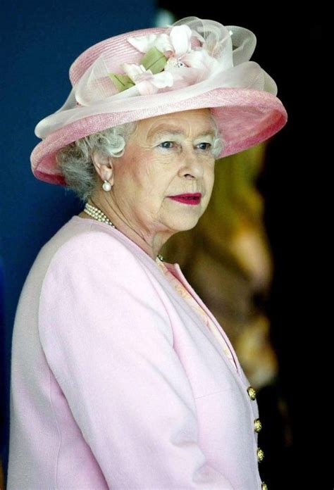 Dover 2005 Queen Elizabeth Ii God Save The Queen Hm The Queen Royal
