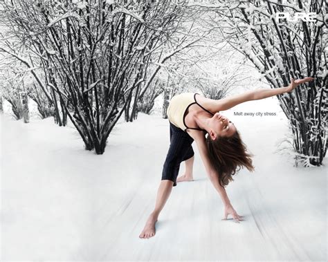 Yoga In A Winter Wonderland Fitforholidays Yoga Photography Yoga