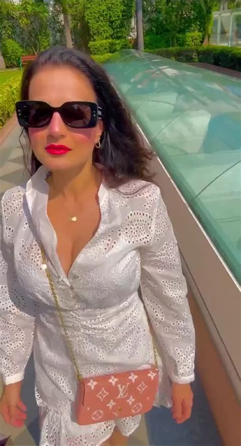 Horny Milf Ameesha Patel Damn Eager To Get Pumped