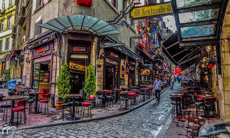 Video Istiklal Street The Beating Heart Of Istanbul Move 2 Turkey