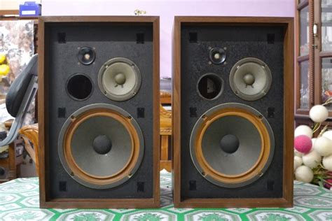 Vintage Akai Speaker Model Sw 125 Sold
