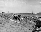 Marines under heavy fire on beach of Iwo Jima | World War Photos