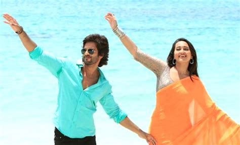 Movie Stills Sonakshi Sinha And Shahid Kapoors Rrajkumar