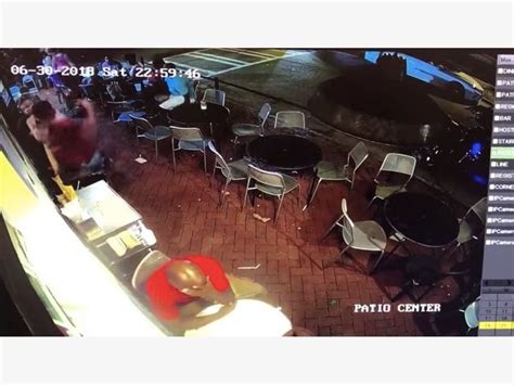 waitress tackles man who groped her at georgia restaurant watch savannah ga patch