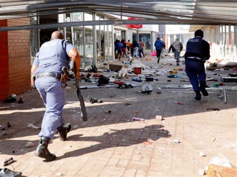 Pictures South Africa Looting And Rioting Continues Deaths Climb To 32