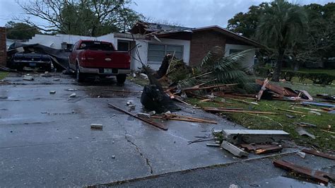Tornado In North Lakeland Causes Heavy Damage Power Outages