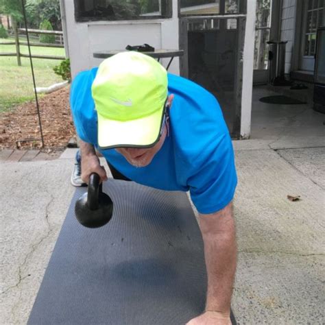 High Plank Pull Through By Willie M Exercise How To Skimble