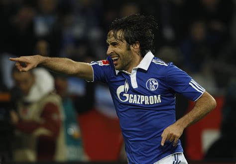 Erst kürzlich hat can bozdogan seinen vertrag beim fc schalke 04 bis 2024 verlängert. Raul still required at Schalke | Bundesliga on Eurosport2