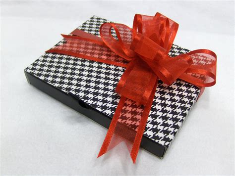 Check spelling or type a new query. The Essential Packaging Store Blog: Holiday Wrapping ...