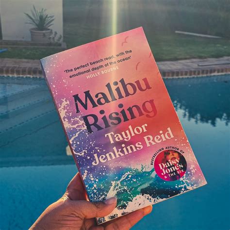 Malibu Rising By Taylor Jenkins Reid Book Review ⋆ An Ordinary Gal