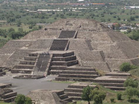 Pirámide De La Luna Teotihuacan México Ancient Ruins Places City