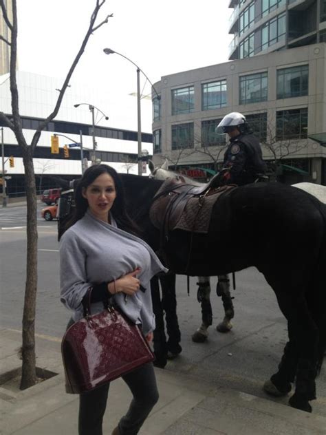 Amy Anderssen On Twitter Walking Dt Toronto Trying Not To Get Into