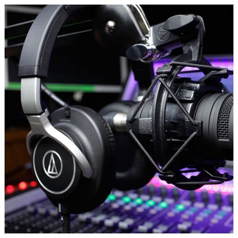 Audio Technica Ath M70x Professional Monitoring Headphones At Gear4music