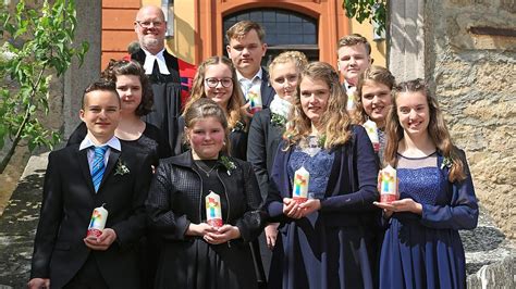 Zehn Jugendliche Feierten Konfirmation In Neuses Am Berg