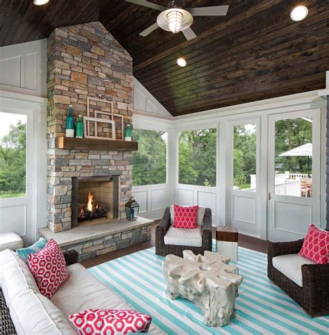 Amazingly Cozy And Relaxing Screened Porch Design Ideas