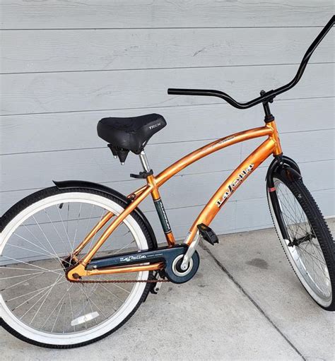 26 Mens Next La Jolla Cruiser Bike Is Styled With A Classic Design