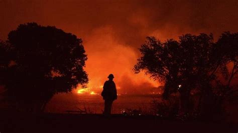 California Wildfire Fire Evacuees Can Return Home Cbc News