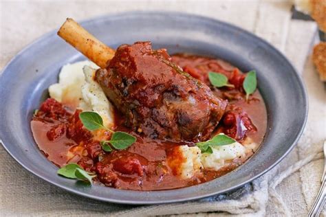Being of mediterranean origins, there are few meals i find as inviting and satisfying as lamb. Recipe Lamb Shanks - Best Recipes Around The World