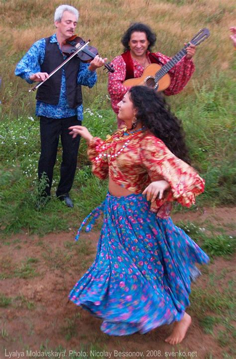 Gypsy Dance Gypsy Style Romani Gypsies Gypsy Woman