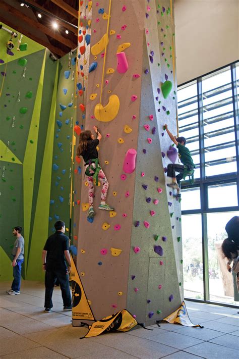 1st Public Rock Climbing Wall Unveiled At Renovated Glen Canyon Park