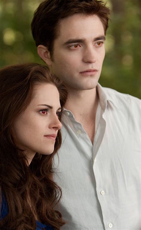 Twilight Breaking Dawn 2 Bella Edward And Jacob Teaser Trailer