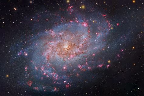M33 Галактиката в Триъгълник Астрономическа снимка на деня Apod