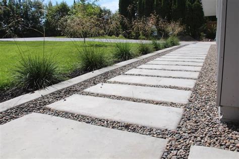 Pea Gravel All About Pretty Pebbles For The Garden Landscape Home