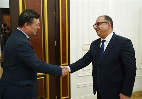 Deputy Prime Minister Tigran Khachatryan Receives The Director Of The