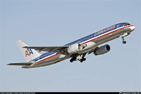 N198aa American Airlines Boeing 757 223 Photo By Robin Guess Az Action