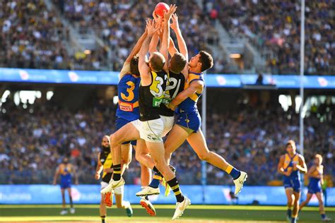 Australian football is the sport for everyone. What to do on AFL Grand Final Week | City of Melbourne What's On blog