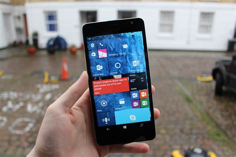 Hands On With The Unreleased Microsoft Lumia 650 Xl Windows Central