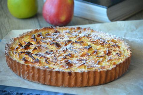 Cette tarte aux pommes est inspirée d'une recette de lionel roux publiée dans le magazine « fou de pâtisserie ». La tarte Normande aux pommes - Le blog de C'est Nathalie qui cuisine