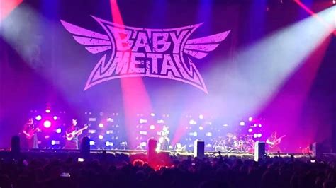Babymetal Megitsune Live Paris 🇨🇵 Youtube