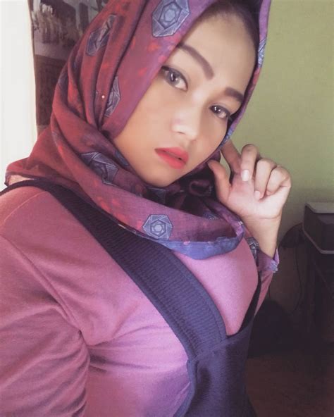 Hijab Sange
