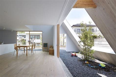 Utsunomiya House In Tochigi Japan Plays With The Concept Of A Gabled